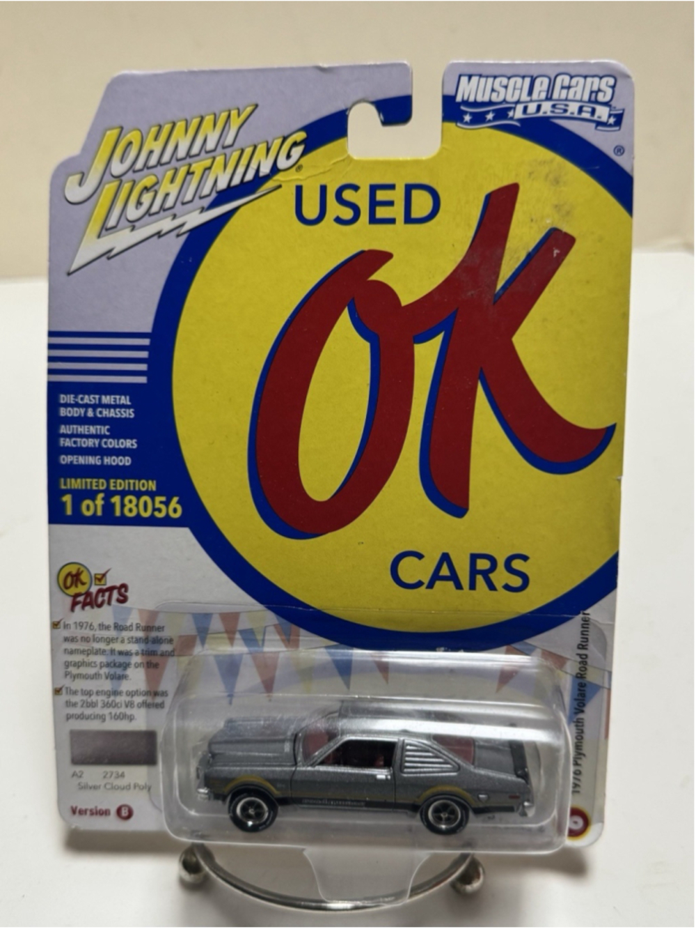 johnny lightning muscle cars usa 1976 plymouth volare road runner 1/64